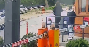 7 yaşındaki kızını kullanarak hırsızlık yaparken yakalandı