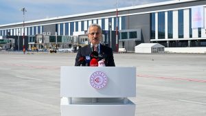 Abdulkadir Uraloğlu verileri paylaştı: 12 aylık dönemde toplam 2 milyon 507 bin 399 uçak trafiğine ulaştık