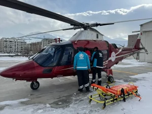 Acil Ulaşım: 94 Yaşındaki Hasta Helikopterle Hastaneye Sevkedildi