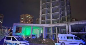 Adana’da metruk binada feci ölüm! Su dolu bodruma düşen genç boğuldu