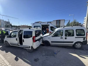 Adıyaman’da Trafik Kazası: 2 Yaralı