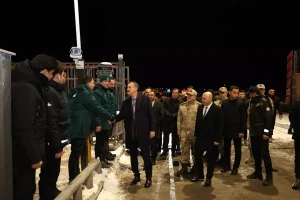 Ağrı Valisi Gürbulak Sınır Kapısı’nda İnceleme Yaptı