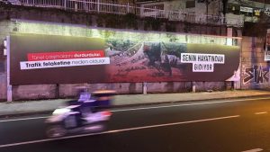 AK Parti’den ‘Uyan İstanbul’ mesajı: Afişler kaldırılmayacak