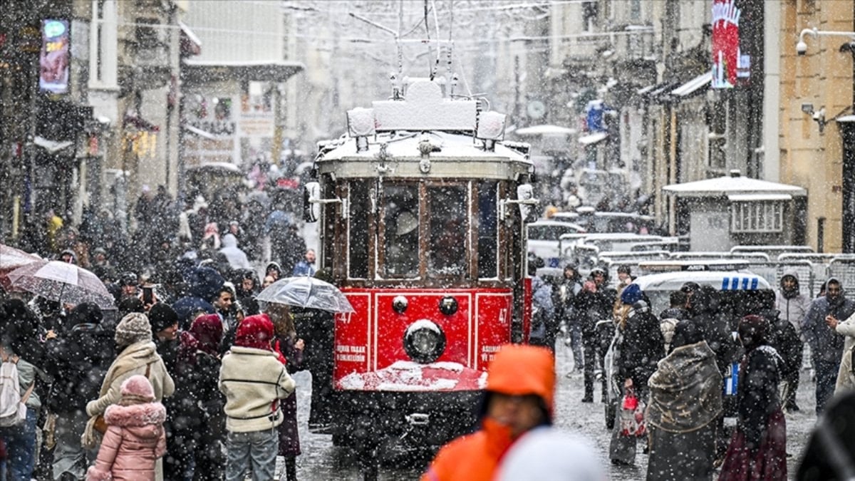 AKOM uyardı: İstanbul’a yeniden kar geliyor