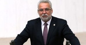 AKP’li eski vekilden Ahmet Özer yorumu: “Bahçeli’ye açıkça silah gösteriliyor”