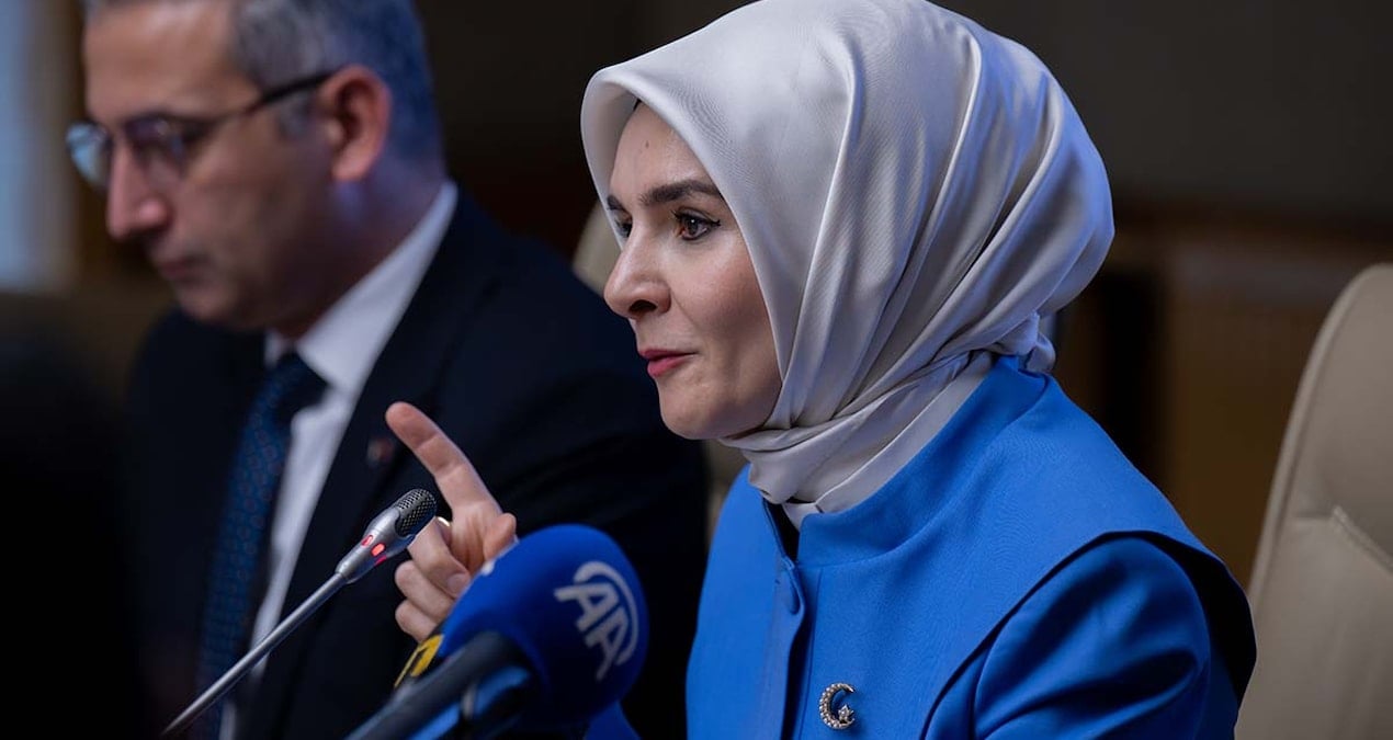 AKP’nin toplantısında bakandan olay itiraf: ‘Bütün bilgilerimiz Amerika’nın elinde’