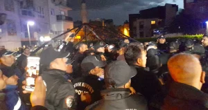 AKP’ye geçen büyükşehir belediye ile CHP’li ilçe belediye arasında gerginlik