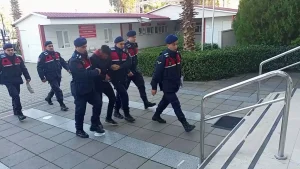 Amca Çocuğu Tüfekle Vurdu