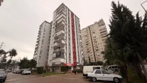 Anne ve Oğuldan Balkon Düşmesi