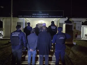 Antalya’da Düzensiz Göçmenler Yakalandı