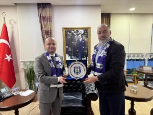 Artvin Hopaspor Yönetiminden Kaymakam Ziyareti