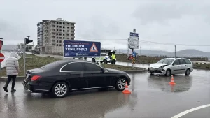 Atakum’da Trafik Kazası: 2 Yaralı