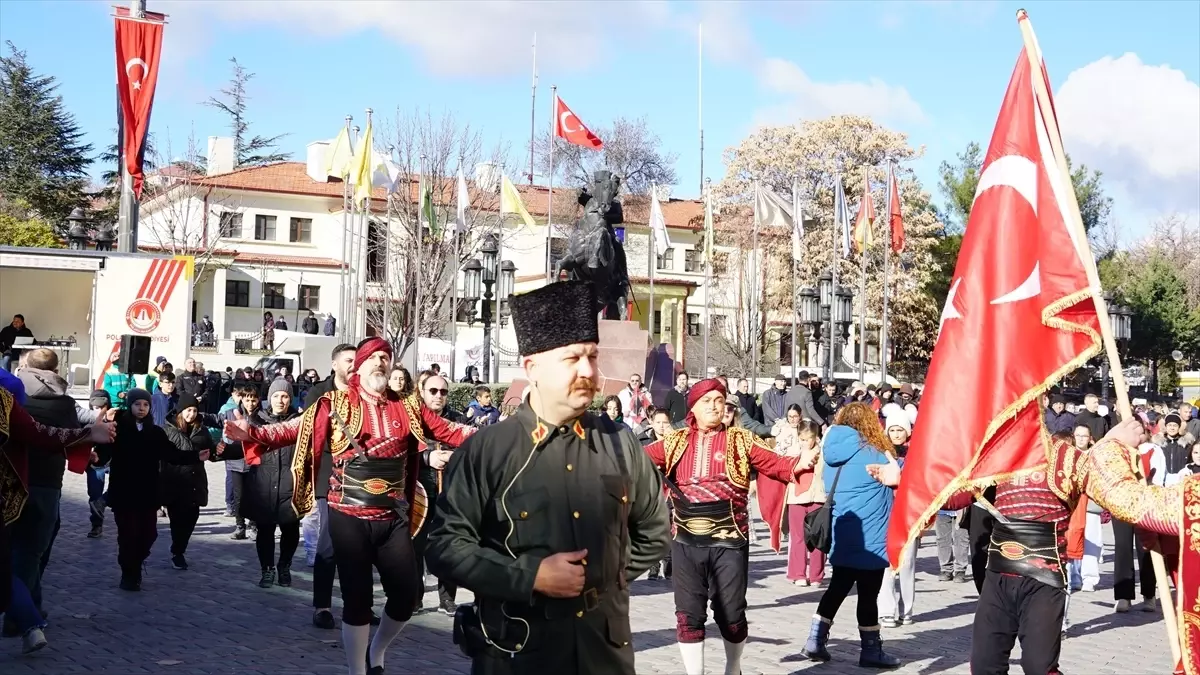 Atatürk’ün Ankara’ya Gelişinde Coşku