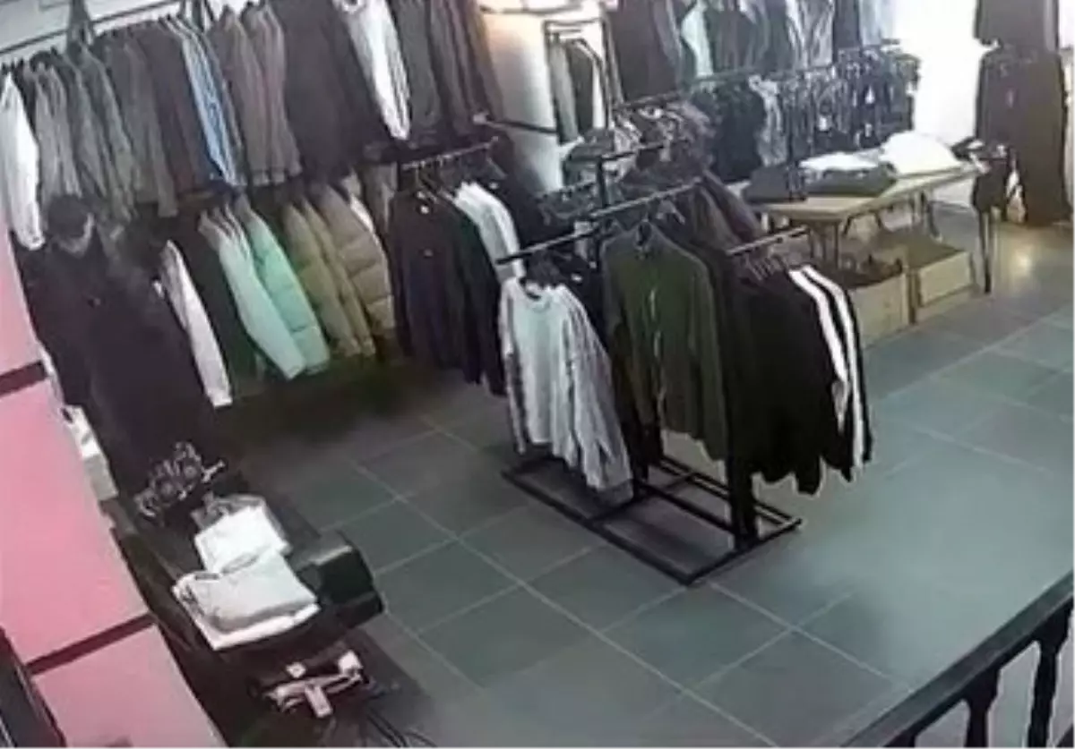 AVCILAR’da Ayakkabı Hırsızlığı