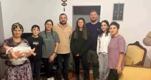 Aylardır yürüyen İngiliz çift, bir şehrimize hayran kaldı