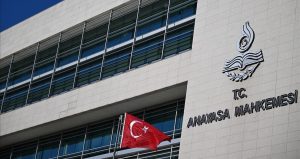 AYM’den emsal karar: İşten çıkarılan işçiye hem maaş farkı hem tazminat verilecek!