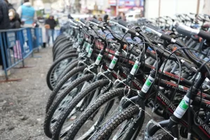 Bahçelievler’de 100 Çocuğa Bisiklet Dağıtıldı