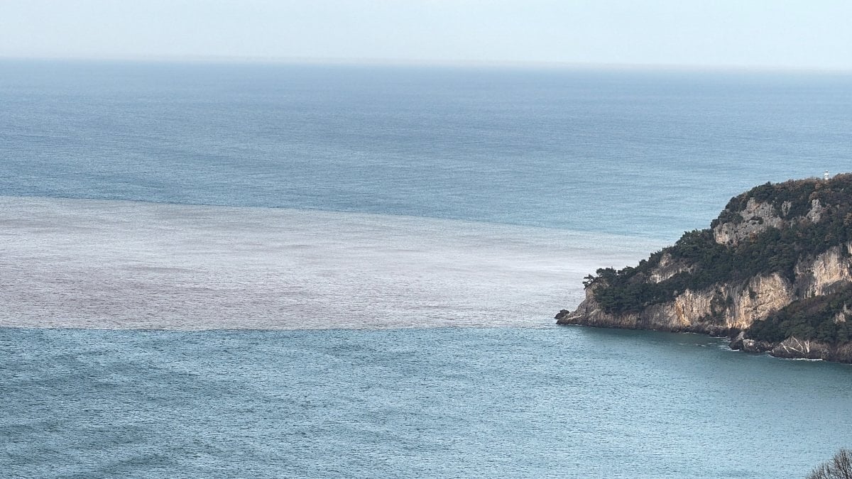 Bartın’da denizin rengi değişti