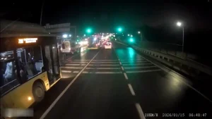 Başakşehir’de 3 İETT Otobüsü Çarpıştı