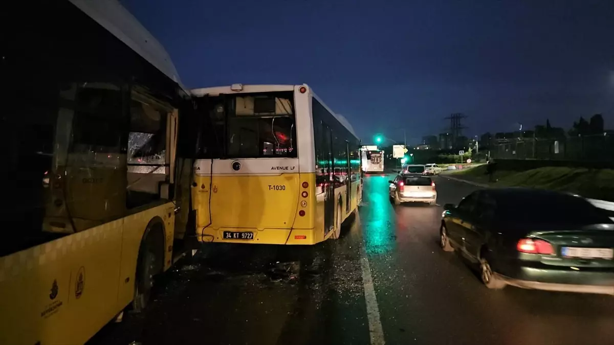 Başakşehir’de İETT Otobüsü Kazası: 5 Yaralı
