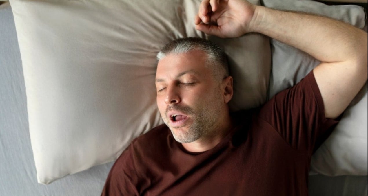 Basit bir ağrı uyku kalitenizi yıllar sonra bile bozuyor