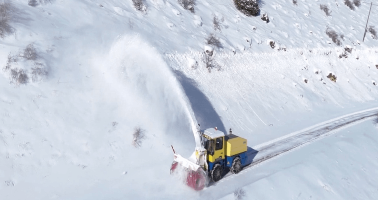 Bayburt’ta kar mesaisi; 44 köy yolu ulaşıma açıldı