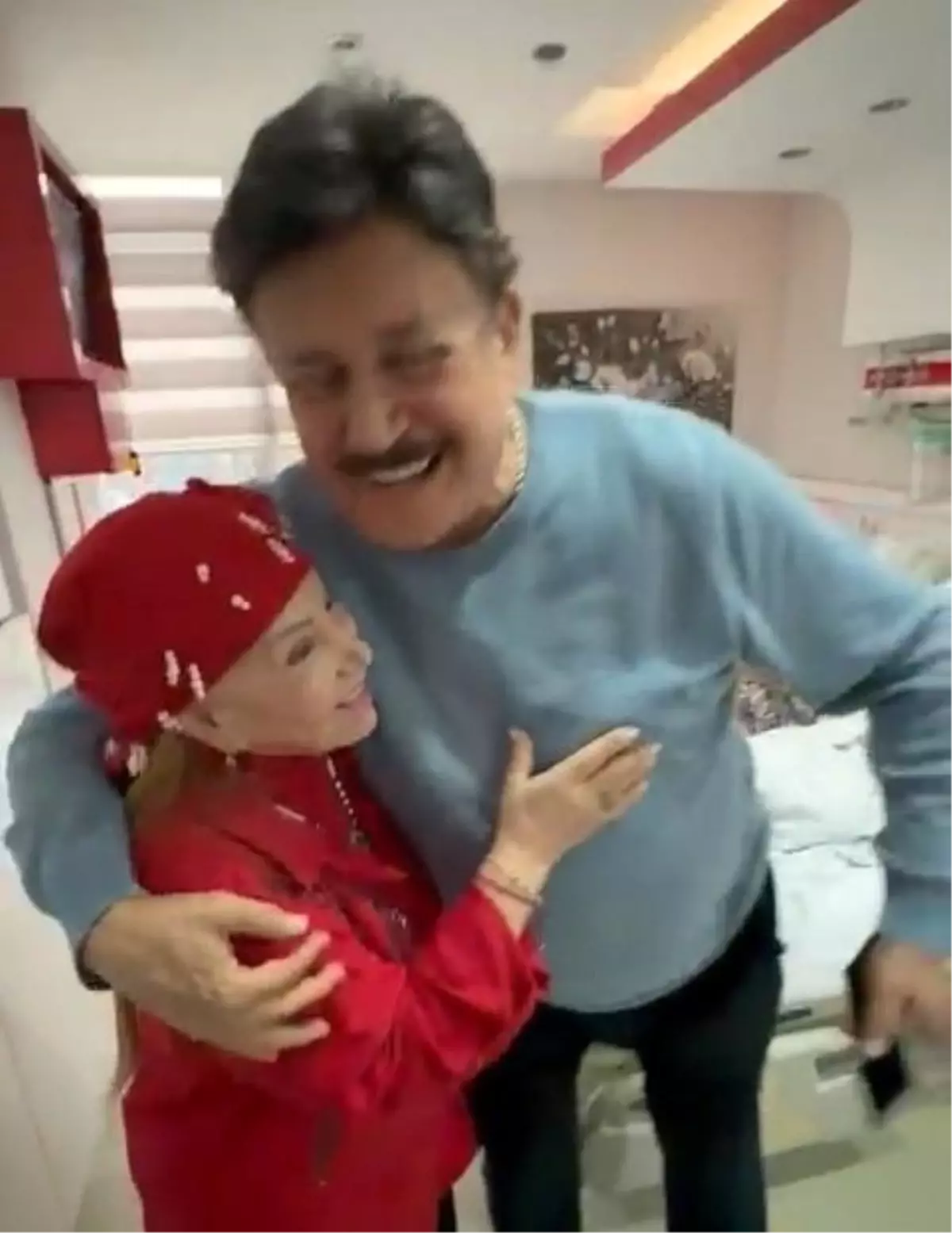 Bedia Akartürk ve Gökhan Güney’den Duygusal Buluşma