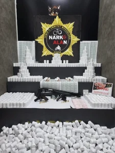 Bergama’da 8 Bin Uyuşturucu Hap Ele Geçirildi