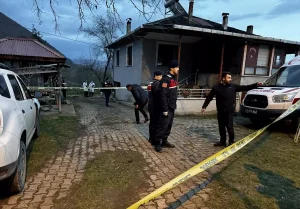 Bıçaklı Saldırı: 81 Yaşındaki Adam Hayatını Kaybetti