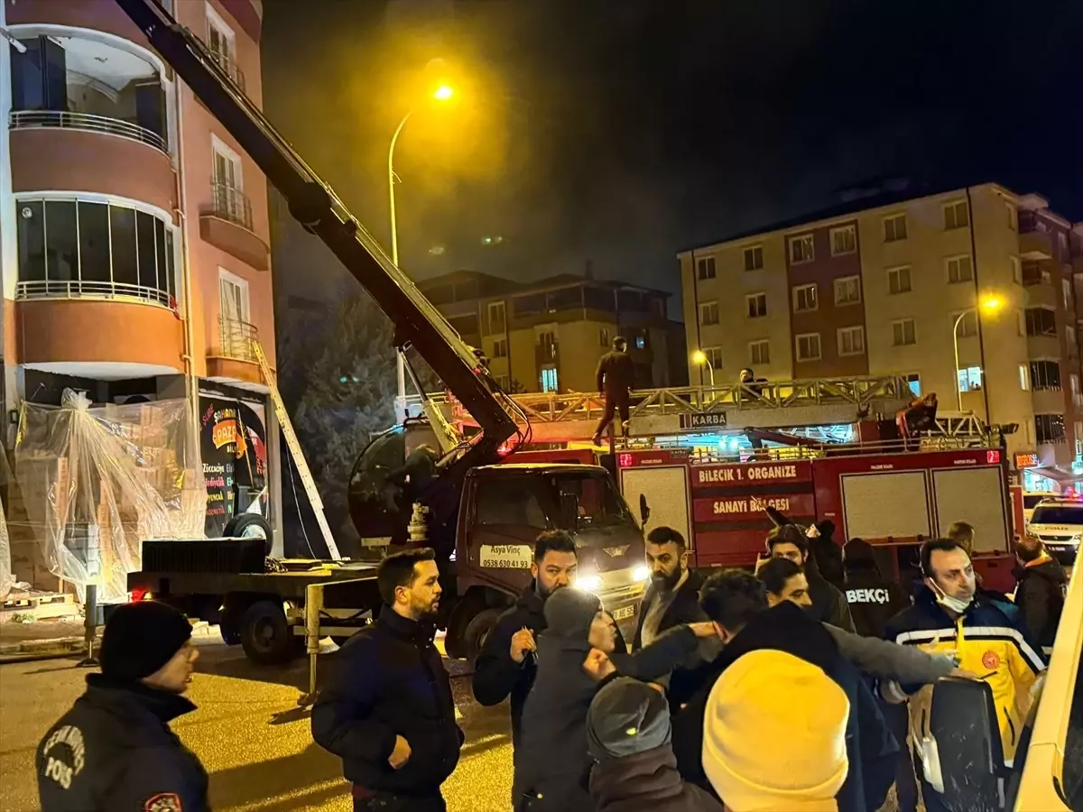 Bilecik’te Yangın: 5 Kişi Dumandan Etkilendi