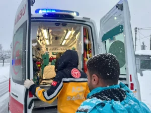 Bingöl’de Mahsur Kalan Diyaliz Hastası Kurtarıldı