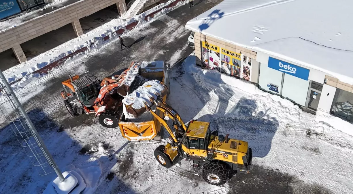 Bitlis’te Karla Mücadele ve Tarihi Güzellikler