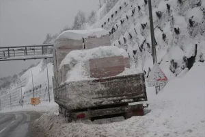 Bolu’da Eğitime Kar Engeli