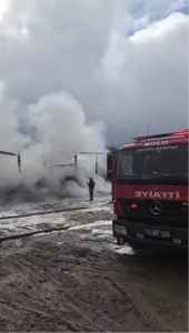 Bolu’da TIR Dorsesi Yangında Küle Döndü
