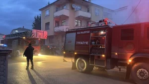 Bolu’daki Metruk Bina Yangını Söndürüldü