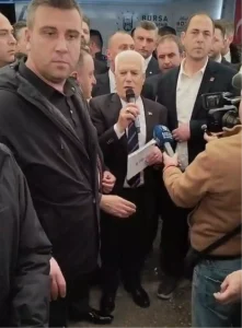 Bursa’da Başkan Bozbey’e Saldırı Girişimi