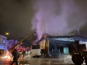 Bursa’da Plastik Atölyesinde Yangın