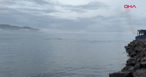 Çanakkale Boğazı, sis nedeniyle çift yönlü olarak ulaşıma kapatıldı