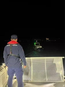 Çanakkale’de Makineleri Arızalanan Tekne Kurtarıldı
