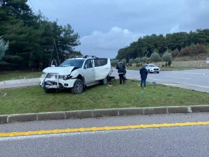 Çanakkale’de Pikap Kazası: 2 Yaralı