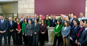 CHP’den emekli maaşı ve asgari ücretin artması için dikkat çeken eylem