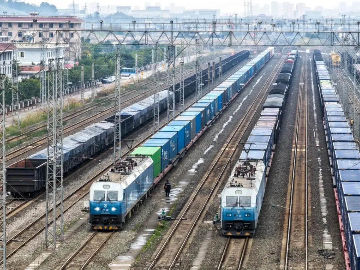 Çin-Avrupa Yük Treni İlk Seferine Çıktı