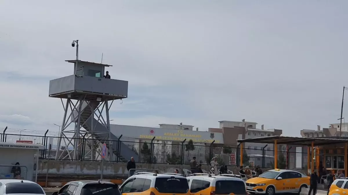 Cinayet Şüphelisi Cezaevinde İntihar Etti