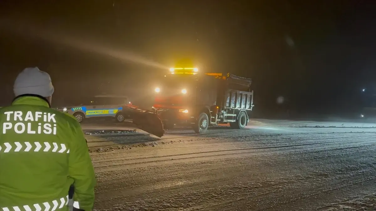 Çorum’da Kar Yağışı Ulaşımı Olumsuz Etkiledi