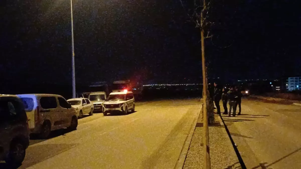 Çorum’da Yorgun Mermi Balkon Duvarına Isabet Etti