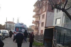 Çubuk’ta Apartmanda Yangın: Anne ve 3 Çocuk Dumandan Etkilendi