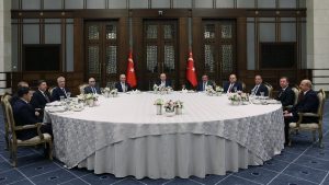 Cumhurbaşkanı Erdoğan, devletin zirvesiyle yemekte buluştu