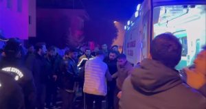 DEM’in eylemi sonrası gerginlik çıktı! Balkonda duran bir kişi vurularak öldü