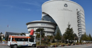 Deprem kenti Malatya’da AKP’li belediye 285 milyonluk kafe yapıyor