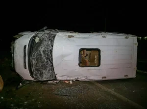 Diyarbakır’da Minibüs Devrildi: 16 Yaralı